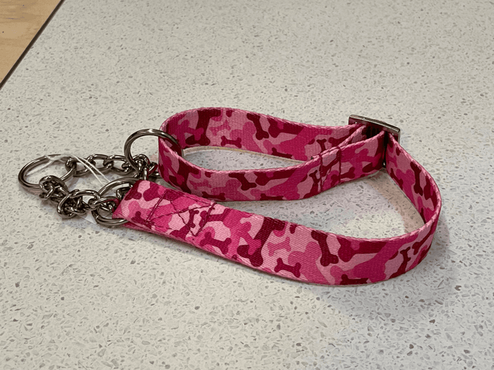 Dogtraining101 Medium Martingale Pink Bone Camo Design