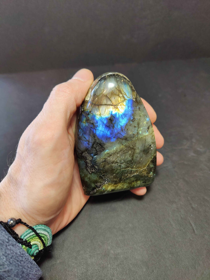 2.75"x1.25"x4" 466g