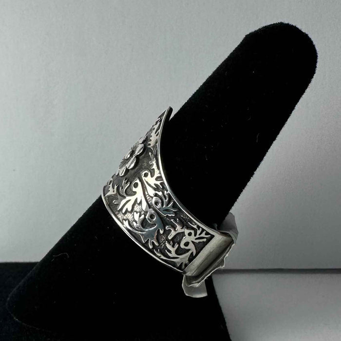 .925 Sterling Flower Ring - Size 10.5