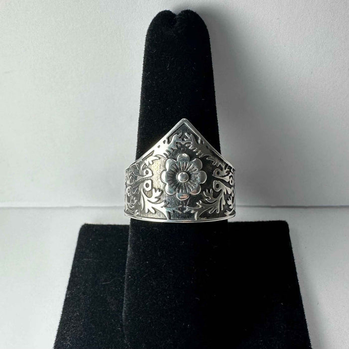 .925 Sterling Flower Ring - Size 10.5
