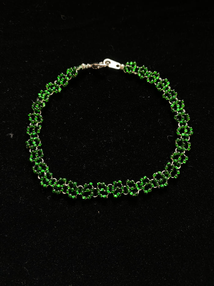 daisy chain bracelets (variety of sizes & colors)