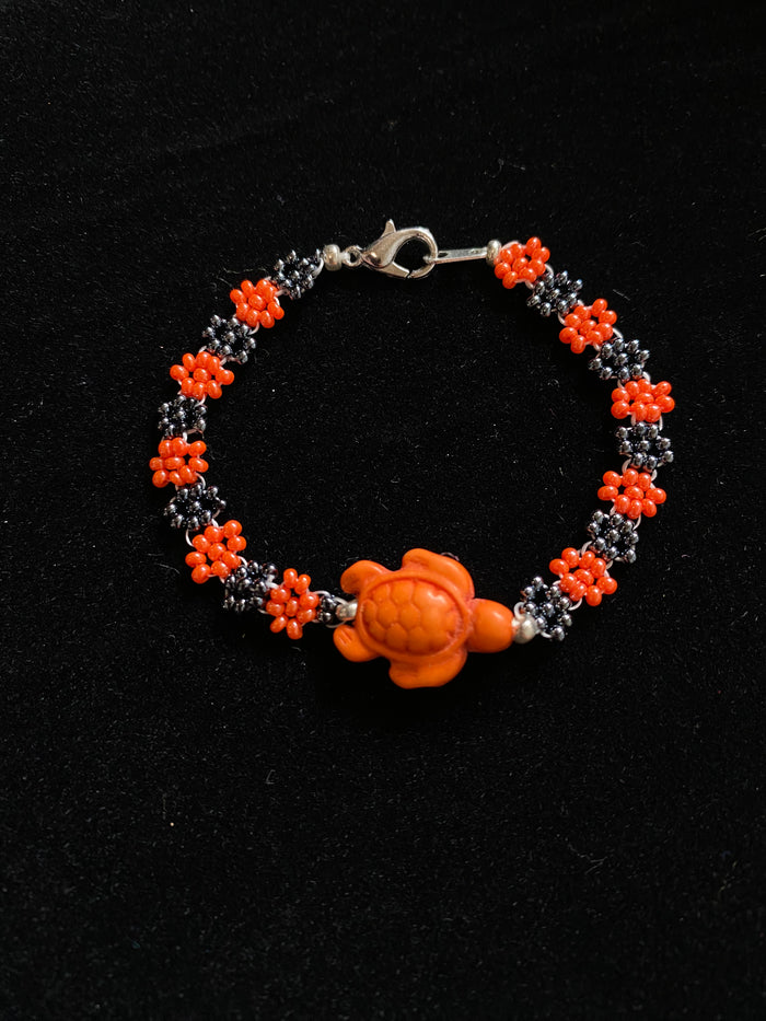 beaded turtle bracelets (variety of colors & sizes)