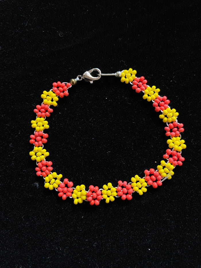 daisy chain bracelets (variety of sizes & colors)