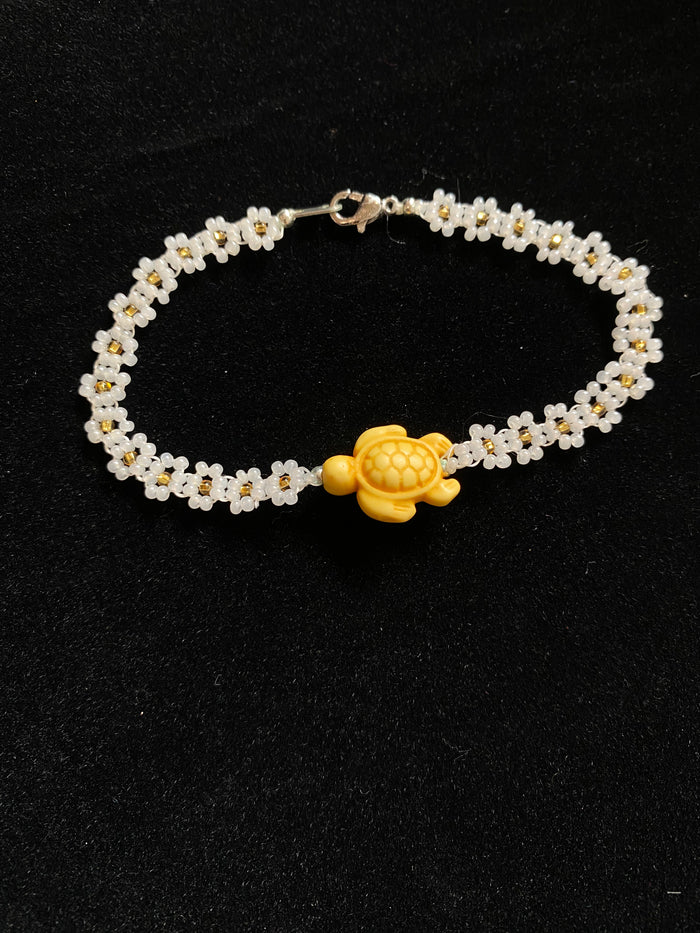 beaded turtle bracelets (variety of colors & sizes)