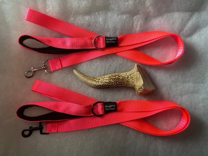 Dogtraining101 Black Adult Dog Premium Handle Plain Fluro Pink 1.5m x 25mm Lead