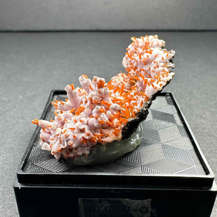 Crocoite on Matrix - Smokin Resin Company