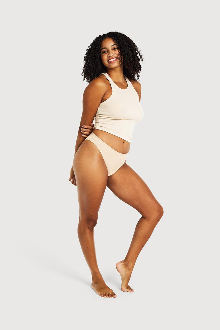D2002 - Modibodi Seamfree Hi-Leg Cheeky Light-Moderate