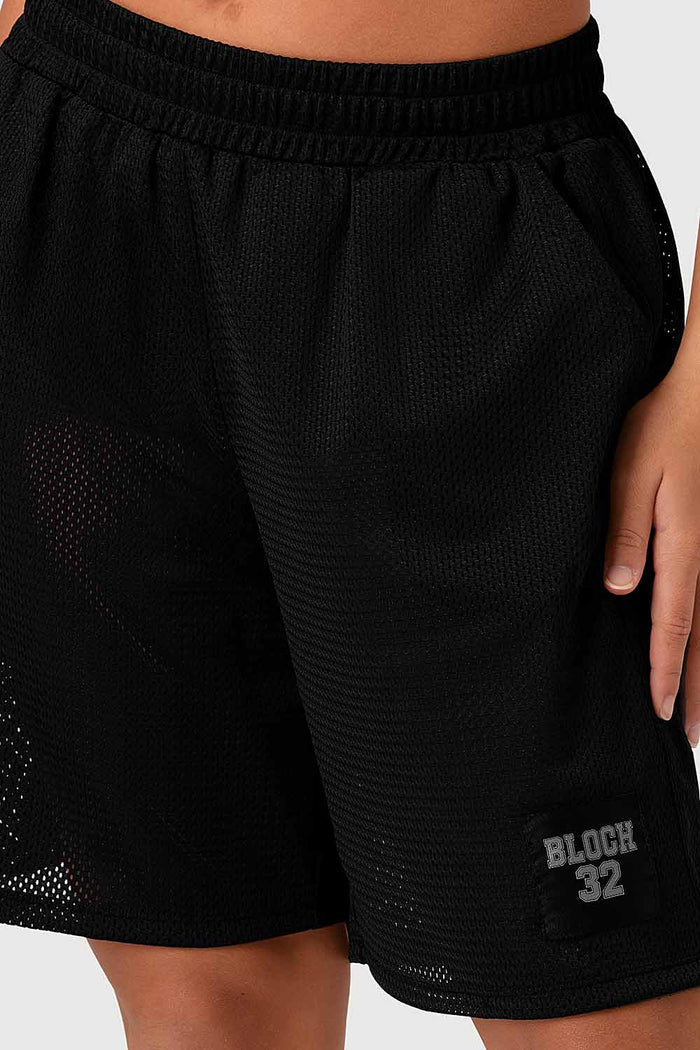 D55711G - Out Loud Shorts