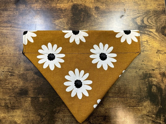 Dogtraining101 Small Daisy Bandanna