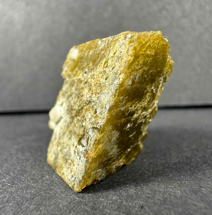 Diamond Quartz on Siderite - Smokin Resin Company