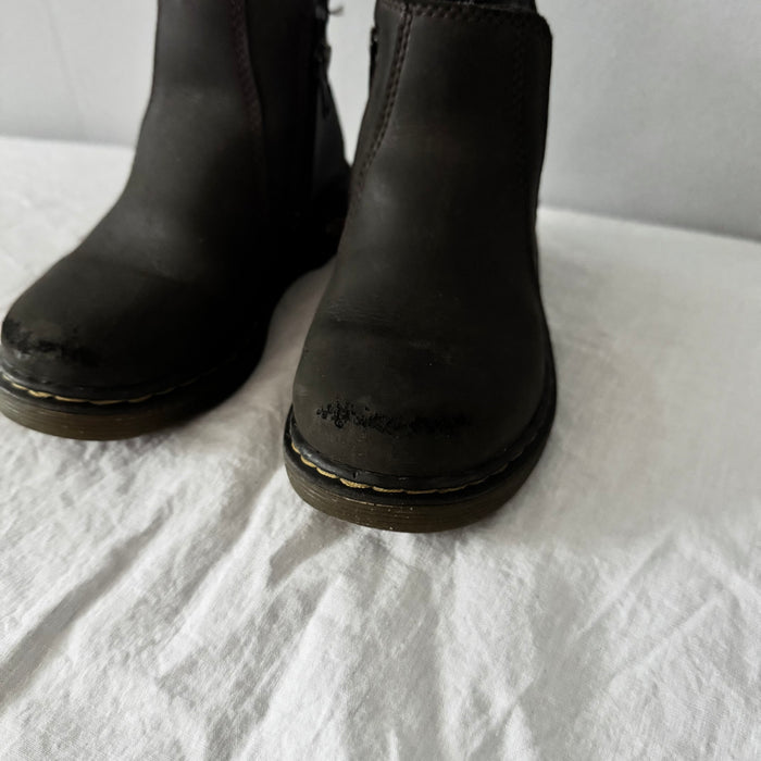 Dr. Martens / Boots / US9