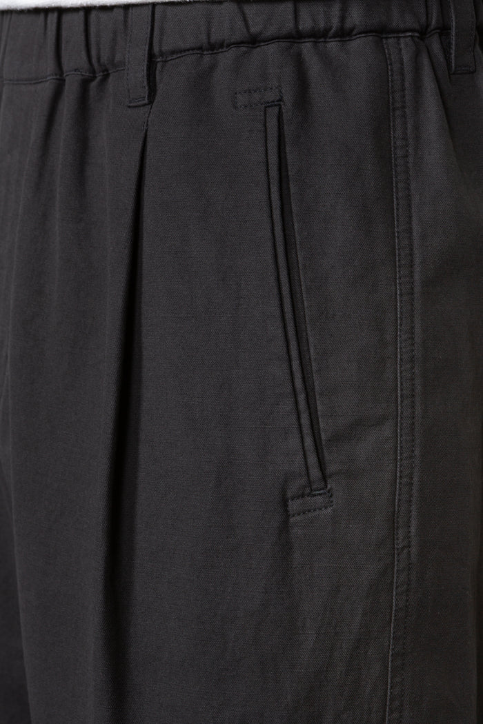 Elastic Waistband Pleated Pant - Black