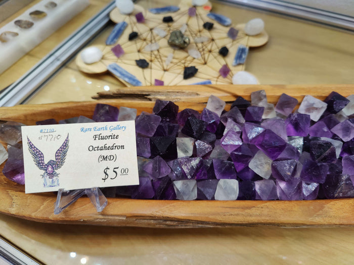 Fluorite Octahedron MD - Smokin Resin Company