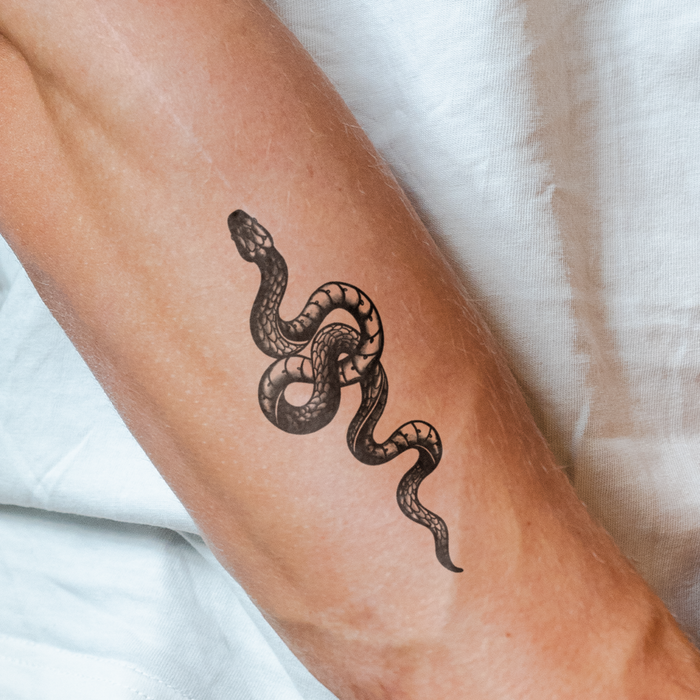 Große Schlange Tattoo