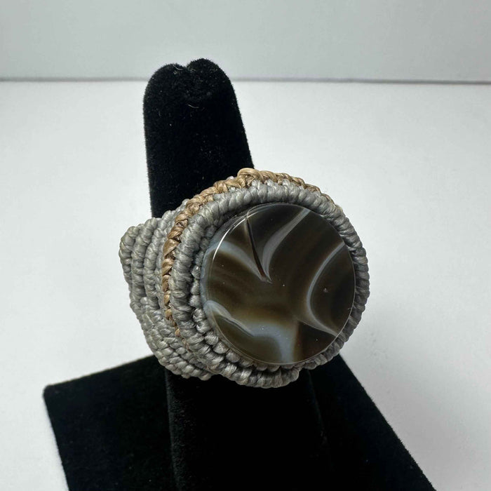 Silver Round Brown Agate Size 9