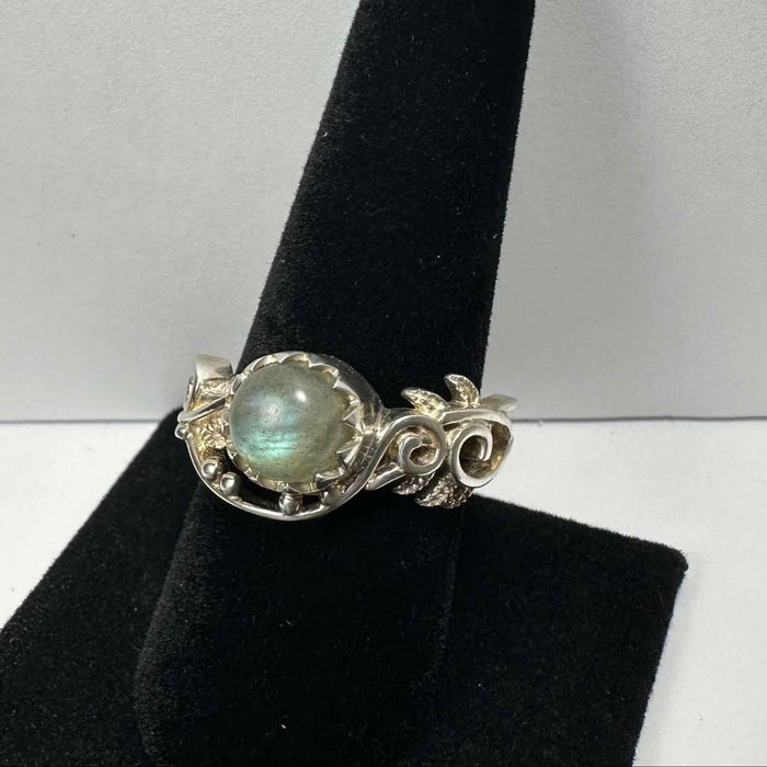 Labradorite Ring - Size 10.5
