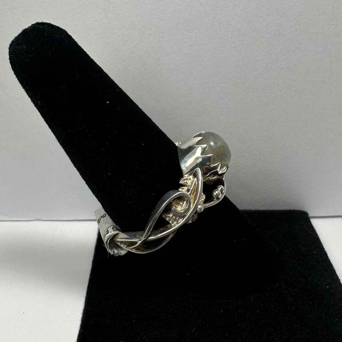 Labradorite Ring - Size 10.5