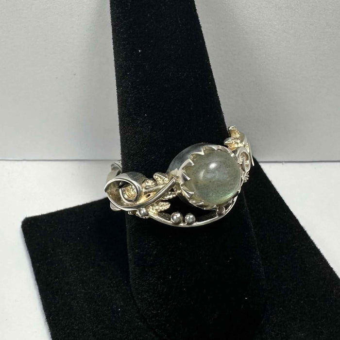Labradorite Ring - Size 10.5