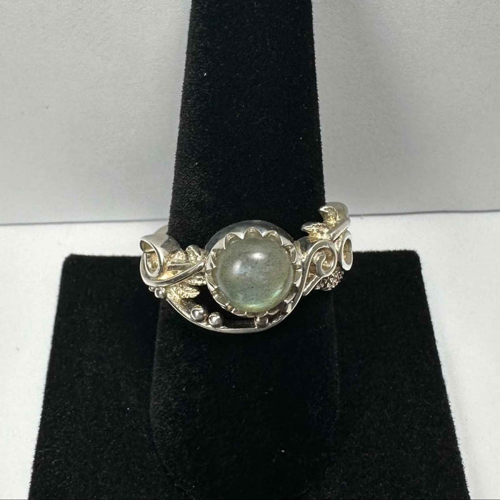Labradorite Ring - Size 10.5