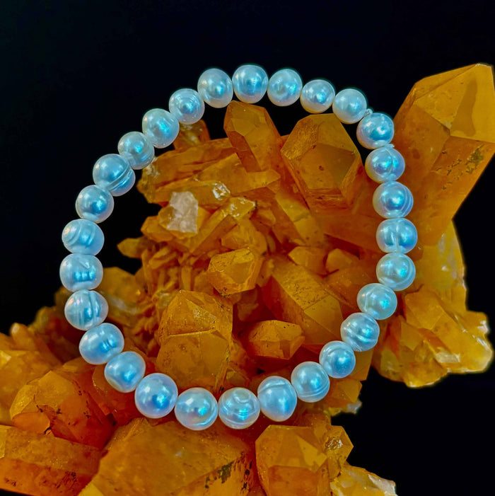 Luminous Grace Freshwater Pearl Bracelet - Smokin Resin Company