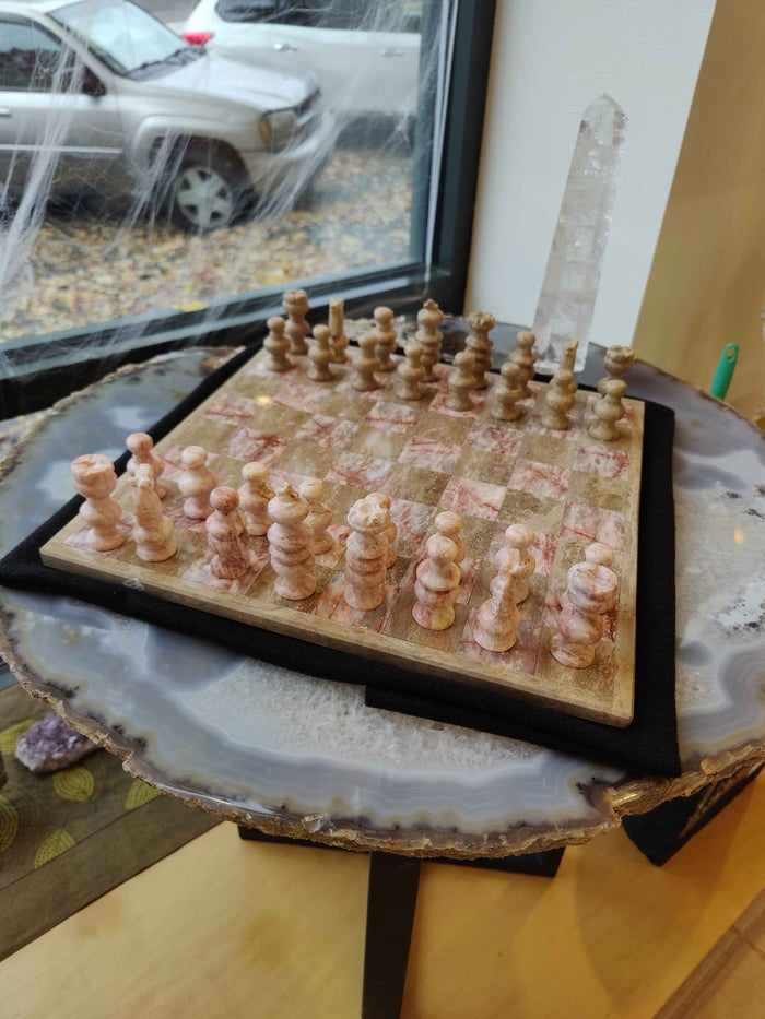 Onyx Hand Carved Chess Set 14" - Smokin Resin Company