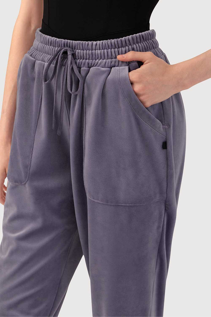 P580003 - Bloch Gloria Womens Velvet Sweatpant