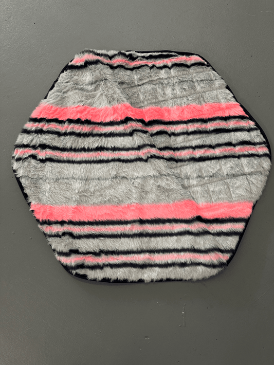 Dogtraining101 Size 5 Plush Pink/Black Hex - Training Mat (Special Buy)