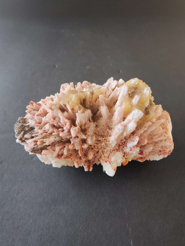 Red Mordenite with Stilbite Specimen 306g - Smokin Resin Company