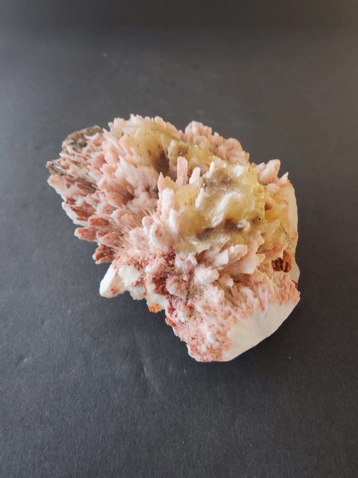 Red Mordenite with Stilbite Specimen 306g - Smokin Resin Company