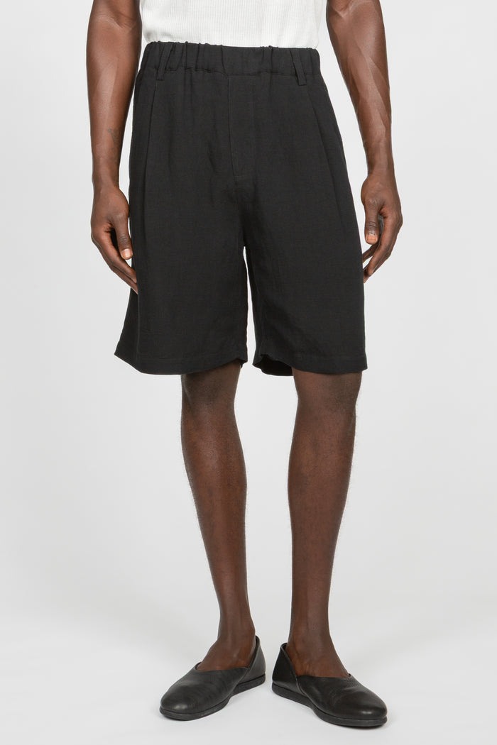 Single Pleated Pull-On Short - Black