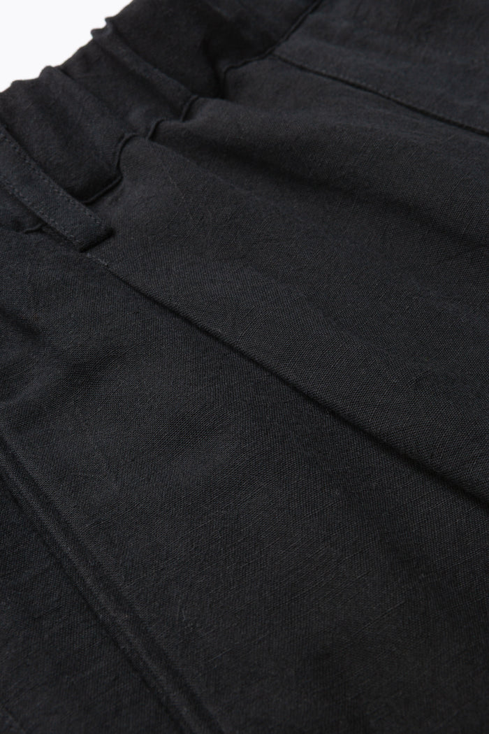 Single Pleated Pull-On Short - Black
