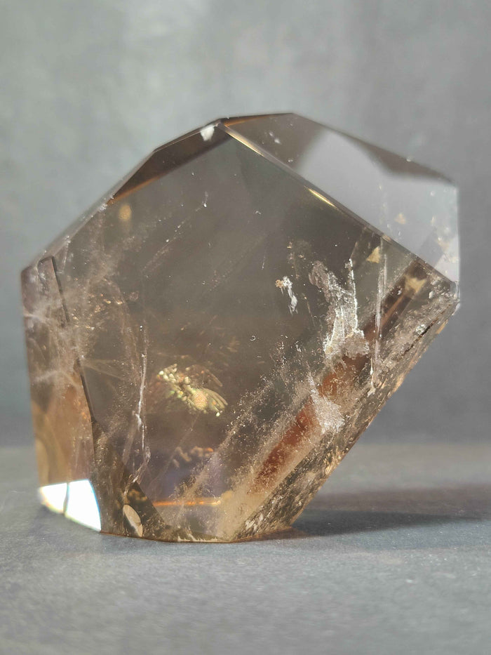 Smoky 254g   3.75"x1.5"x2.25"