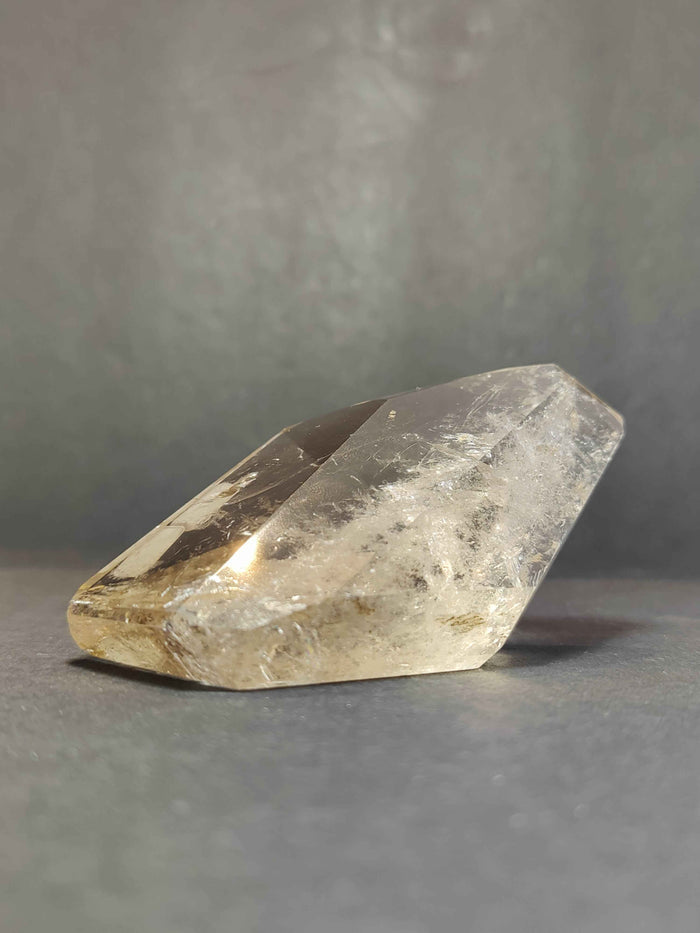 Smoky 179g   3.75"x2.25"x1.5"