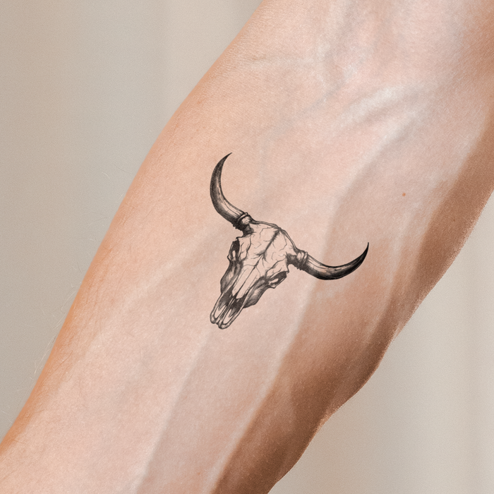 Stierschädel Tattoo