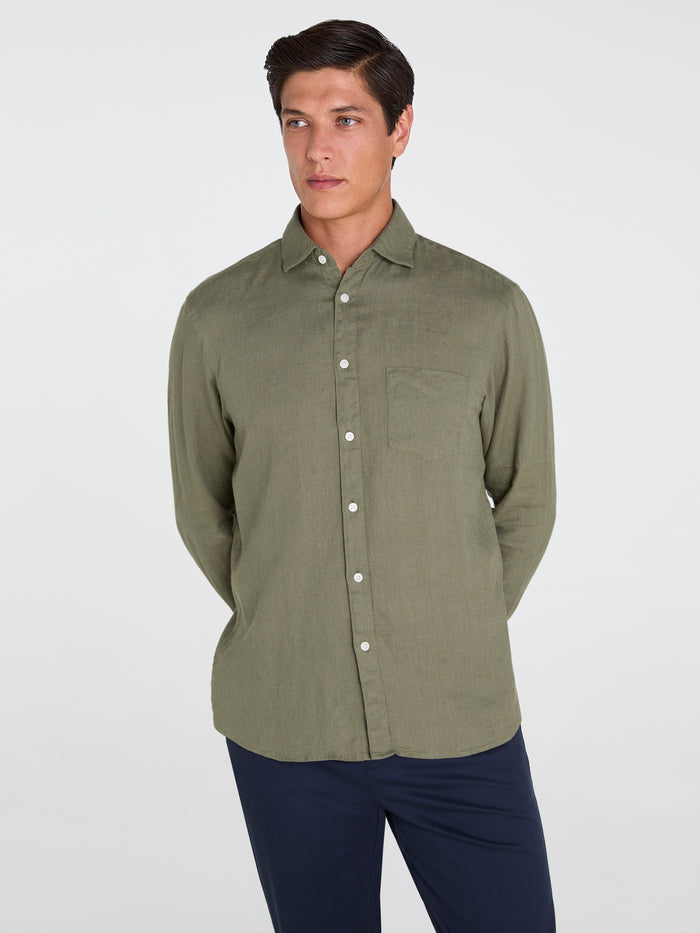 The Relaxed Linen Shirt