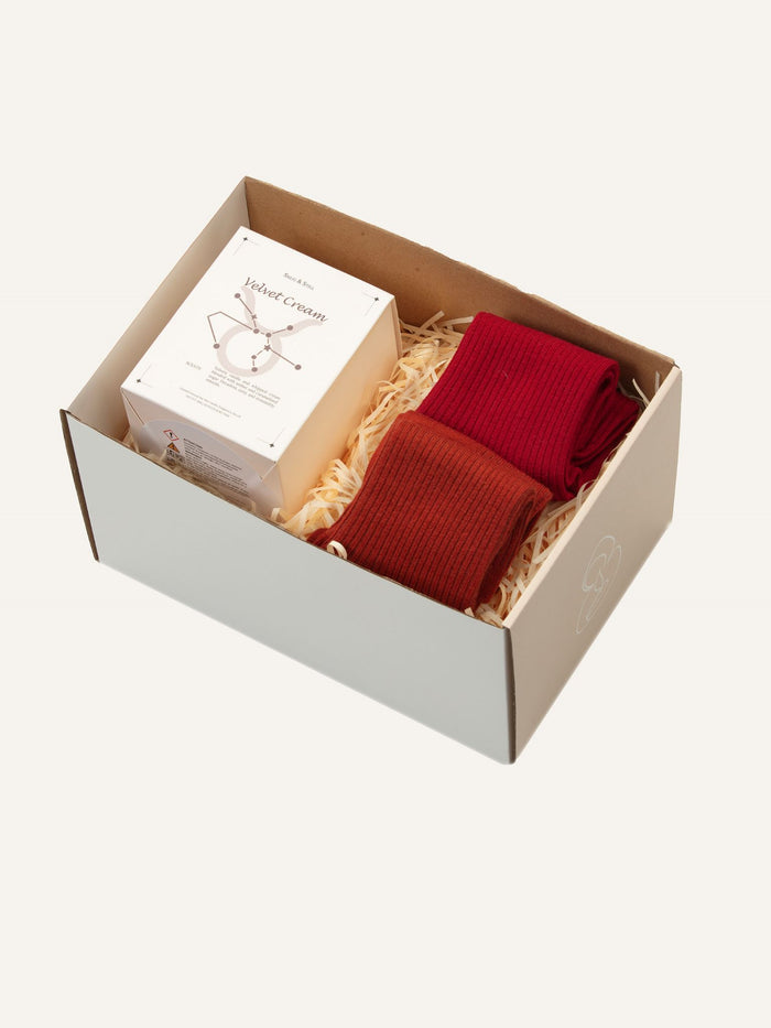 Taurus / UK 5-8 / Crismon Red & Rust Orange