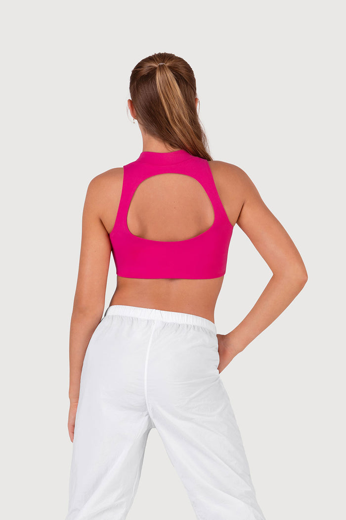 Z55754G - Avant Cut Out Tank