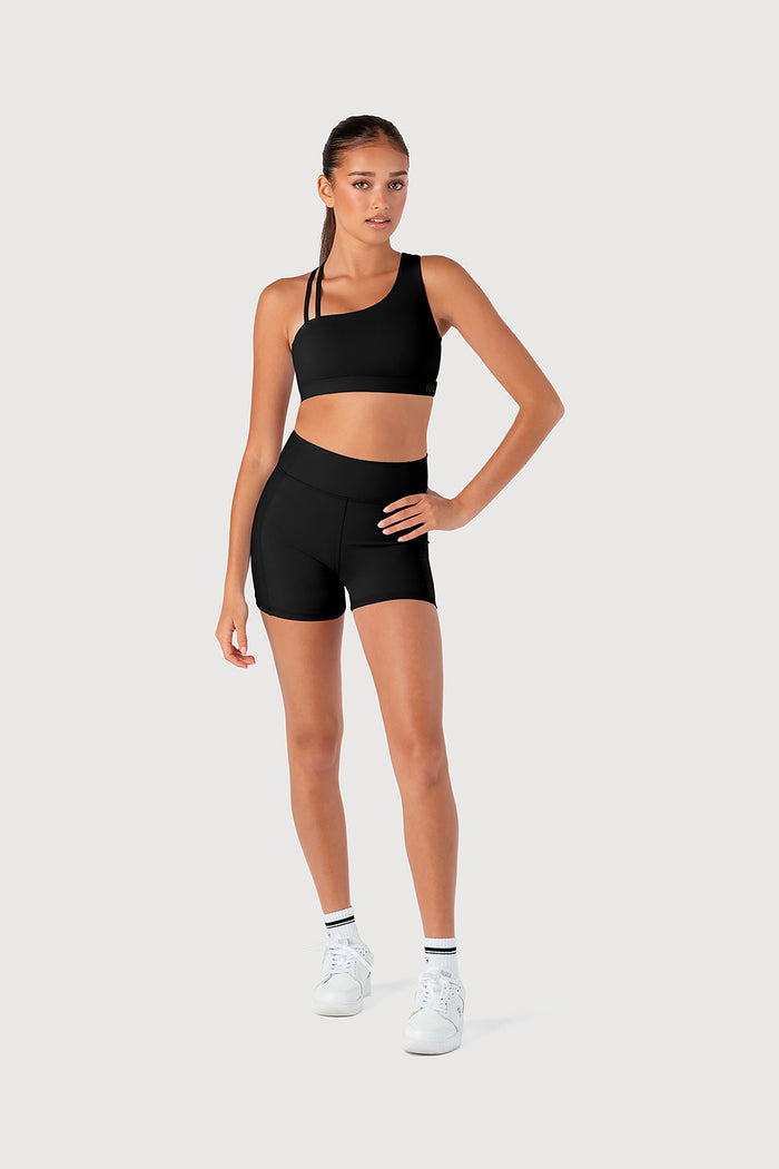 Z55781G - Essence Crop