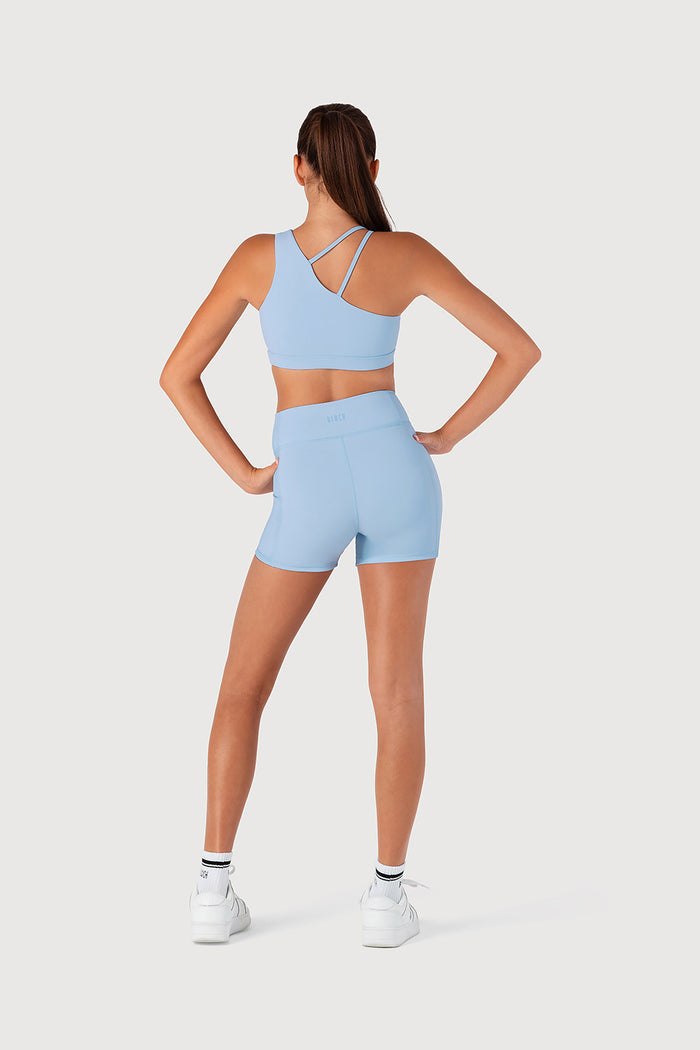Z55781G - Essence Crop